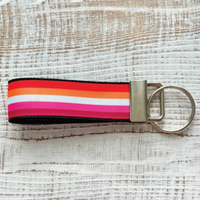 PRIDE COLORS KEYCHAIN - LESBIAN