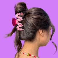 Acrylic Hair Claw - Cowboy Worm