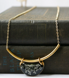 Flower Resin Necklace - Radiance Queen Anne's Lace