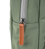 Willesden Sling Bag in Granite