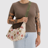 BAGGU Medium Crescent Bag - Abstract Floral