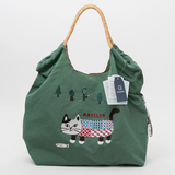 Kusuguru Embroidered Cat Nylon Shoulder Tote Bag In Green