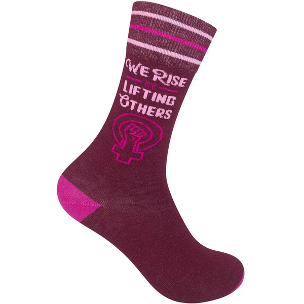 WE RISE BY LIFTING OTHERS SOCKS