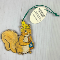 ILLUSTRATED WOOD ORNAMENT - BEER SQUIRREL
